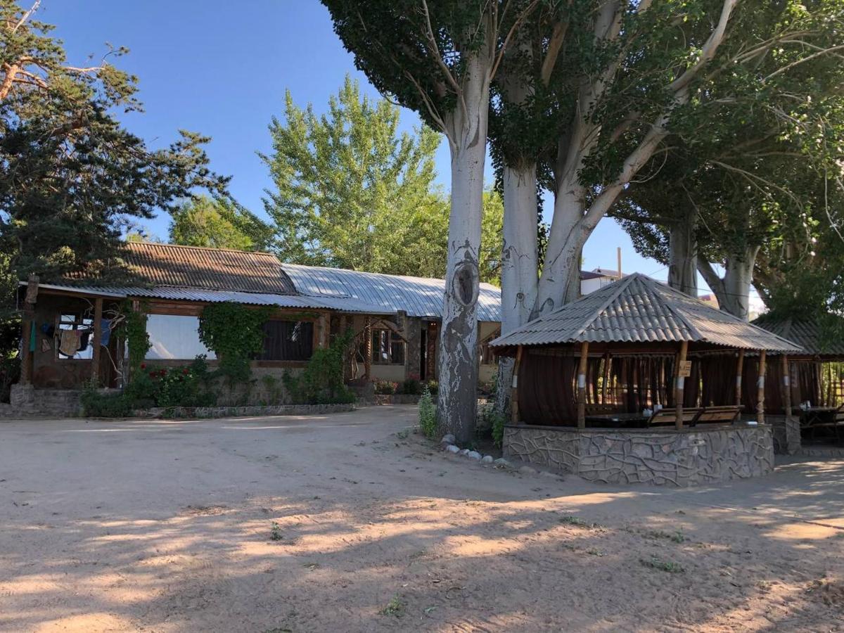 Tan Nuru Guest House Гостевой Дом Тан Нуру Tscholponata Exterior foto