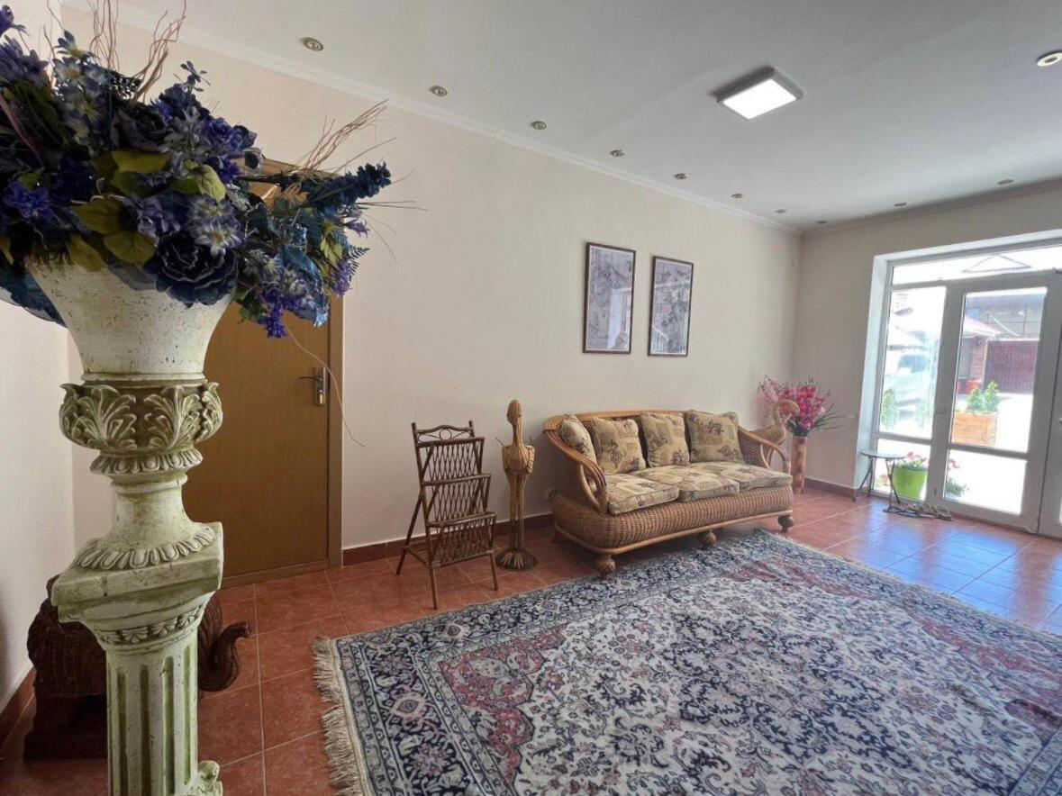Tan Nuru Guest House Гостевой Дом Тан Нуру Tscholponata Exterior foto